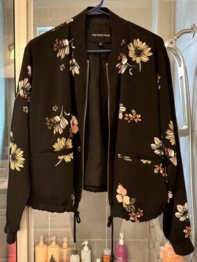 Who What Wear Black Floral Bomber Jacket with Peach and Cream Blooms